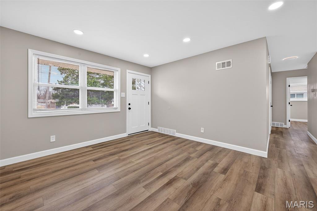 695 Mullanphy Road Florissant, MO 63031 - Photo 10 of 25