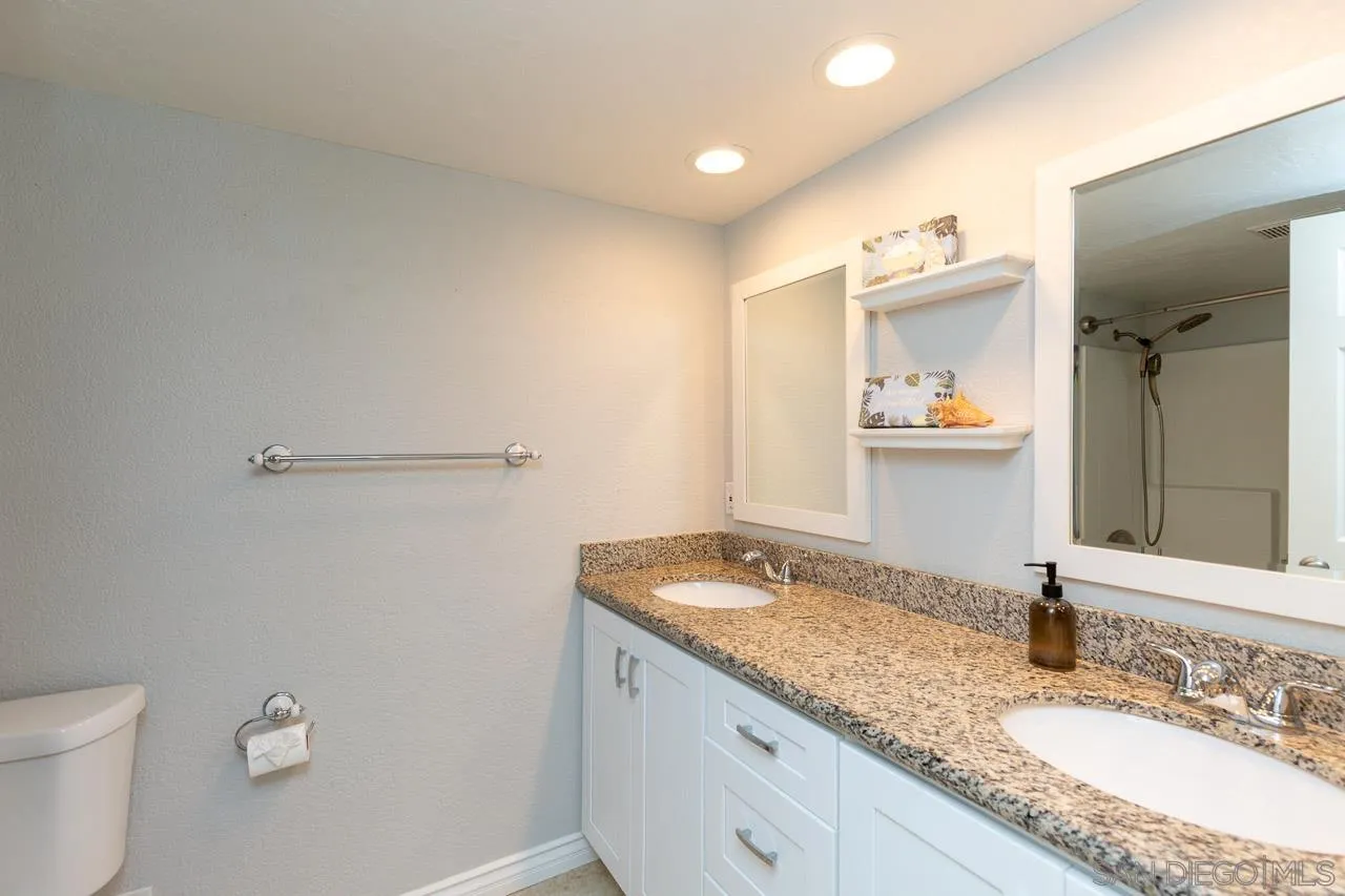 5064 Via Manos, Unit B Oceanside, CA 92057 - Photo 24 of 26