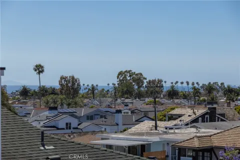 $3,150,000 | 716 Orchid Avenue, Corona del Mar, CA 92625