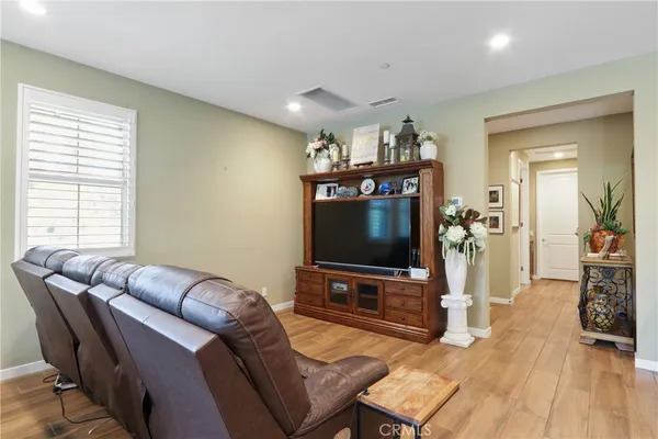 $1,500,000 | 10902 Flora Park Way, Cypress, CA 90720