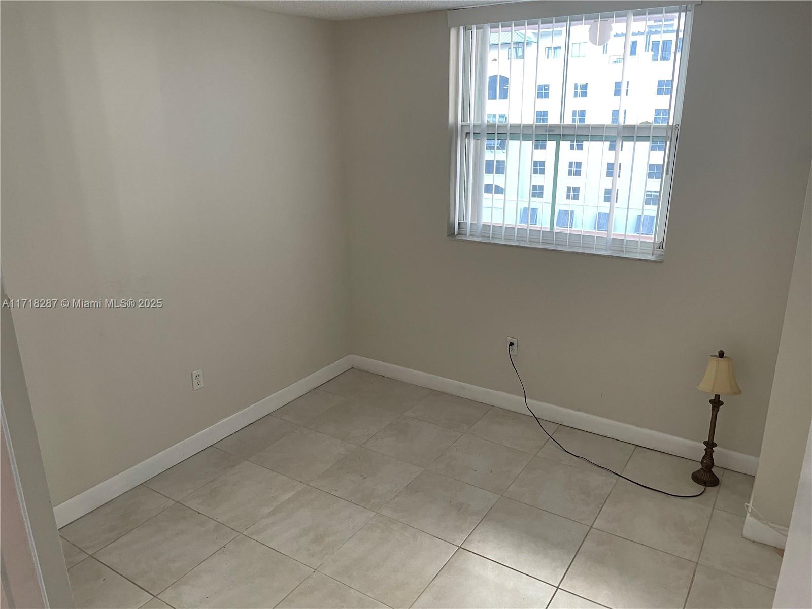 104 Southwest 9th Street, Unit 1106 Miami, FL 33130 - Photo 19 of 36 Gallery Image 19