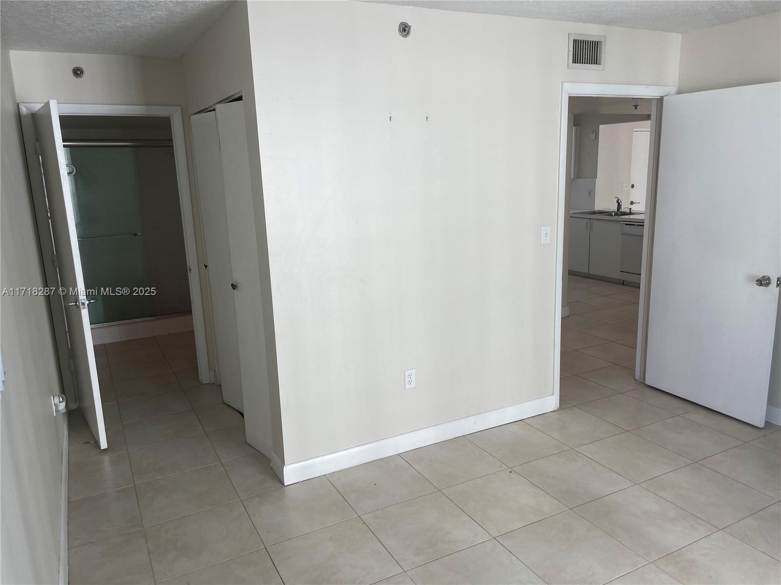 104 Southwest 9th Street, Unit 1106 Miami, FL 33130 - Photo 23 of 36 Gallery Image 23