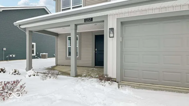 $324,900 | 1237 Simms Lane, Greenfield, IN 46140