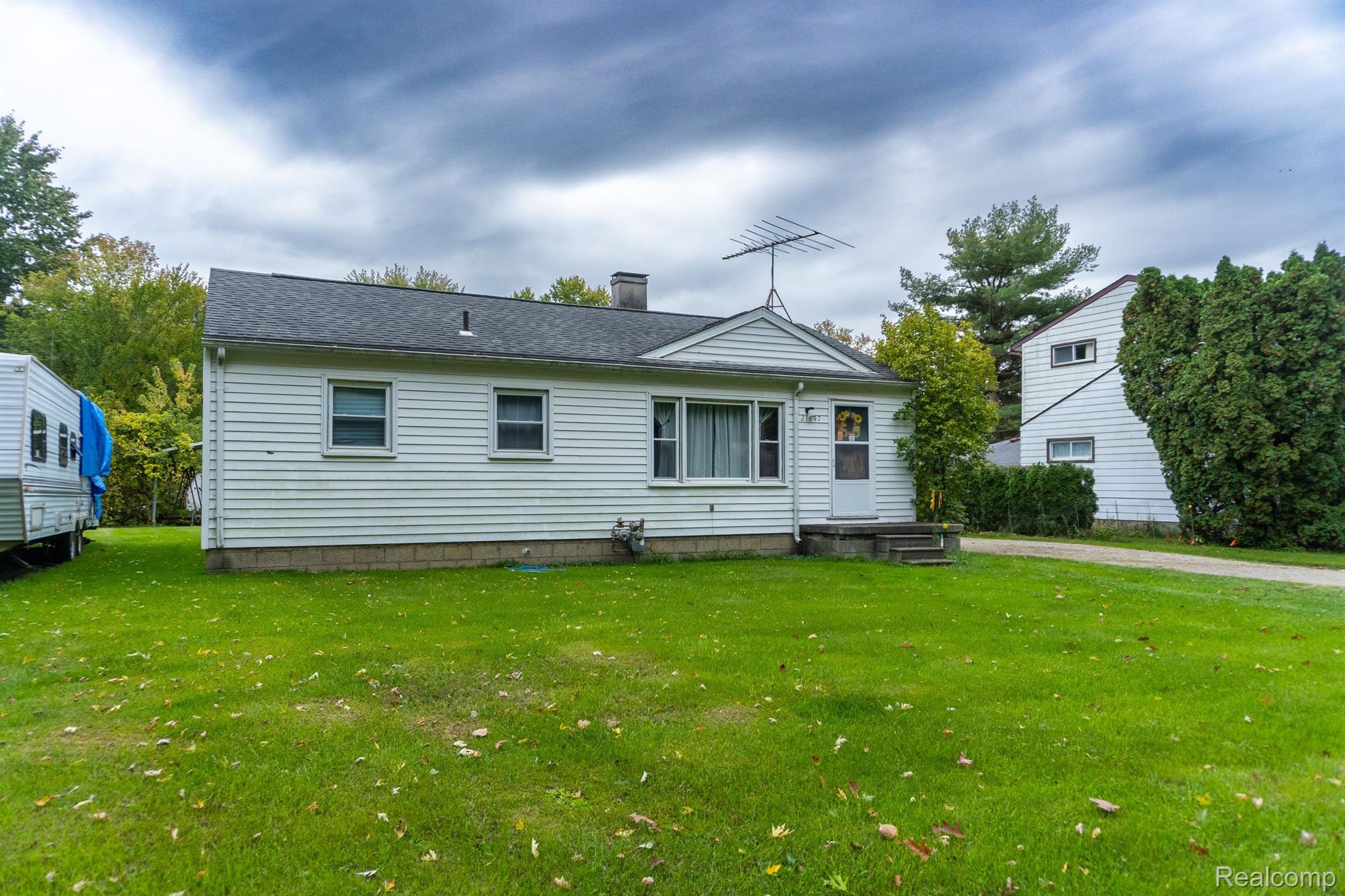 21847 Bohn Road Belleville, MI 48111 - Photo 19 of 23 Gallery Image 19