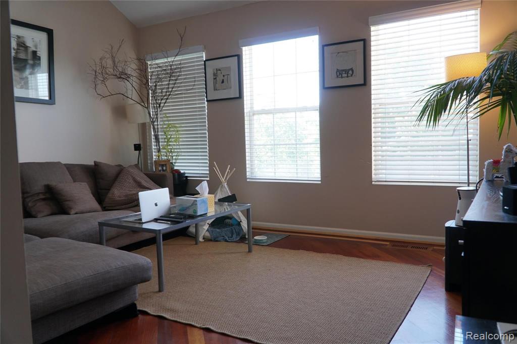 1147 Beaver Run Troy, MI 48083 - Photo 13 of 30