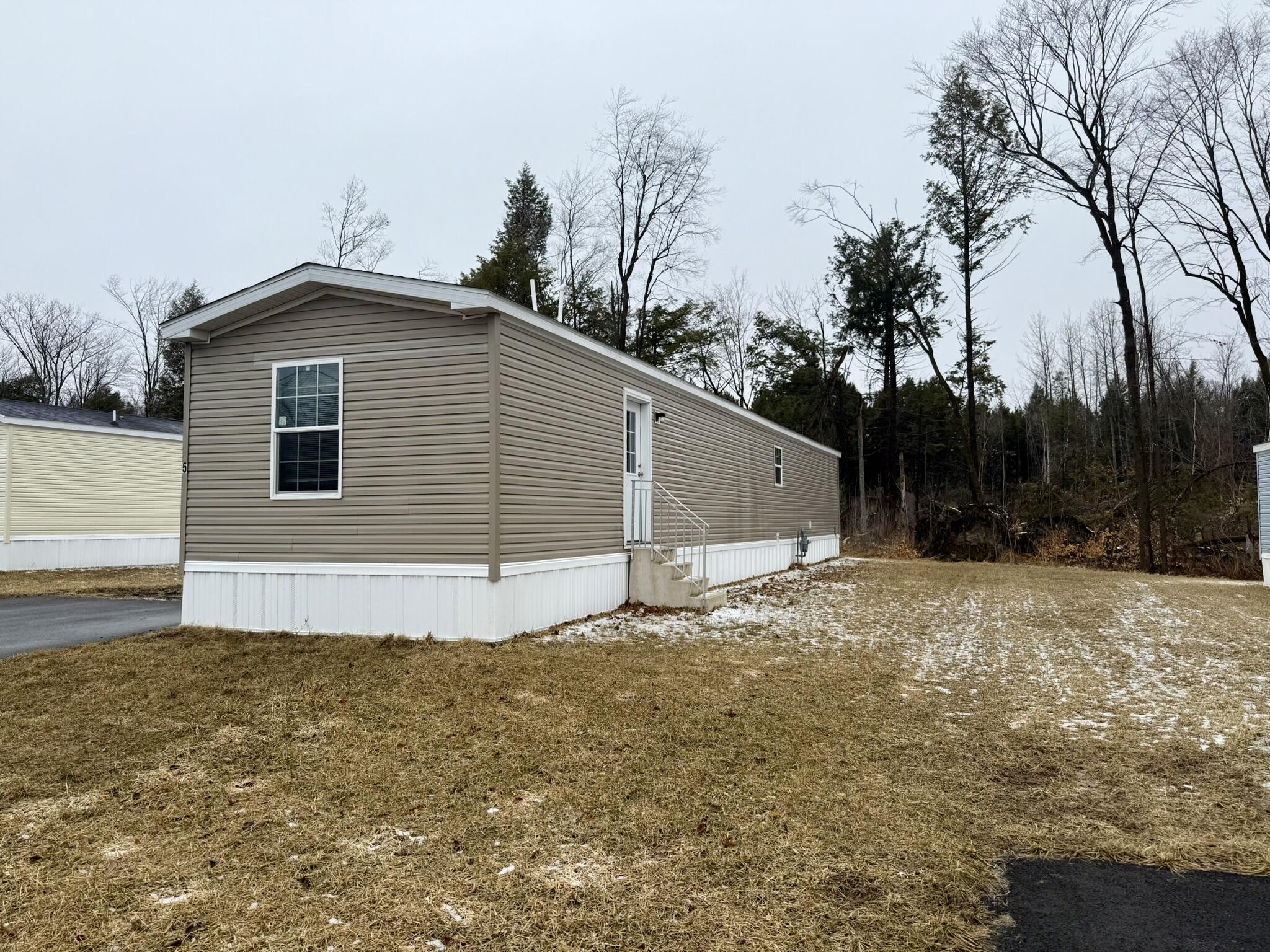 5 Abbey Lane Waterville, ME 04901 - Photo 2 of 16 IMG_5892