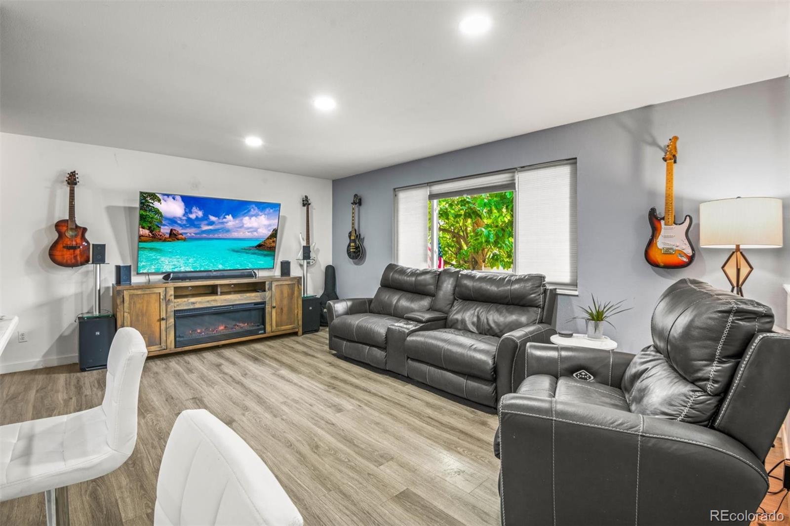 3090 South Reed Street Denver, CO 80227 - Photo 9 of 42 Gallery Image 9