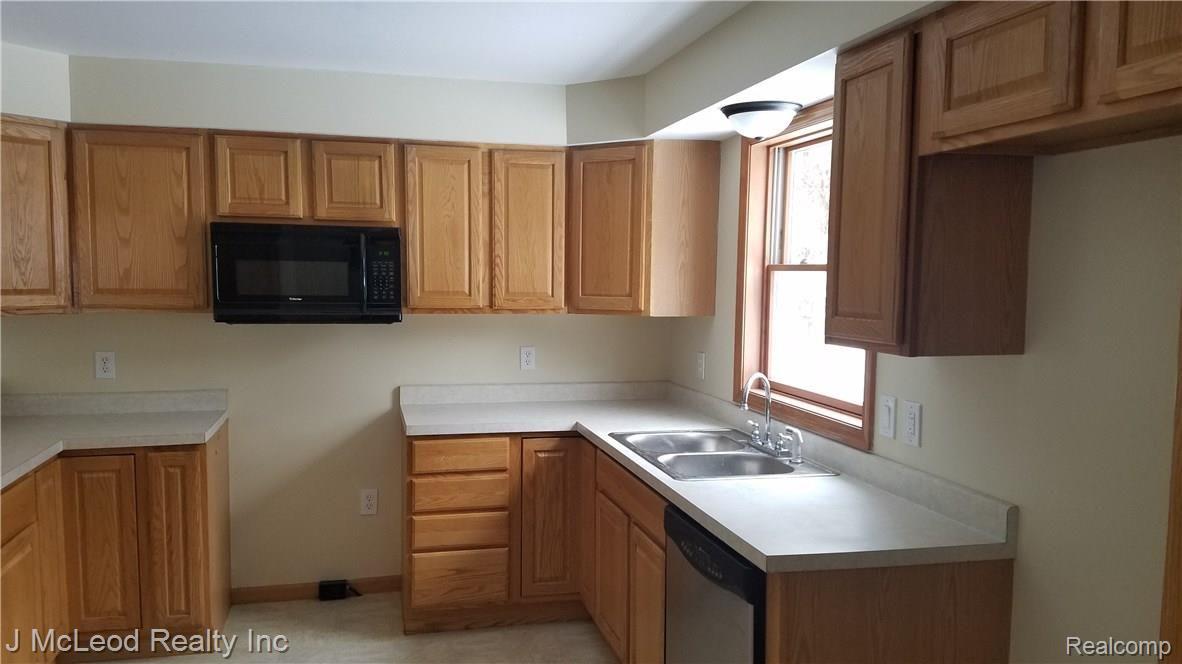 3685 Rowland Road Vassar, MI 48768 - Photo 11 of 57 20171215_140303.jpg