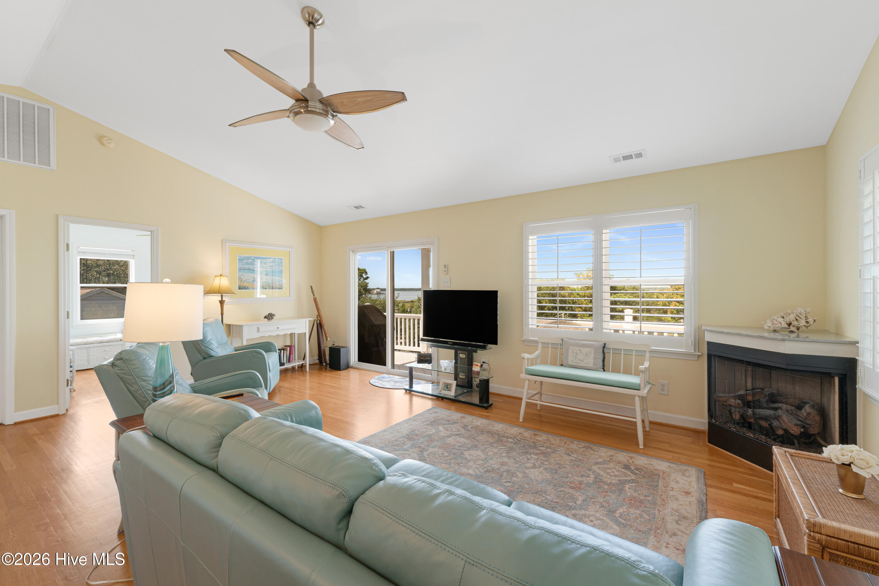 6611 Marsh Cove Road Emerald Isle, NC 28594 - Photo 10 of 52 Gallery Image 10