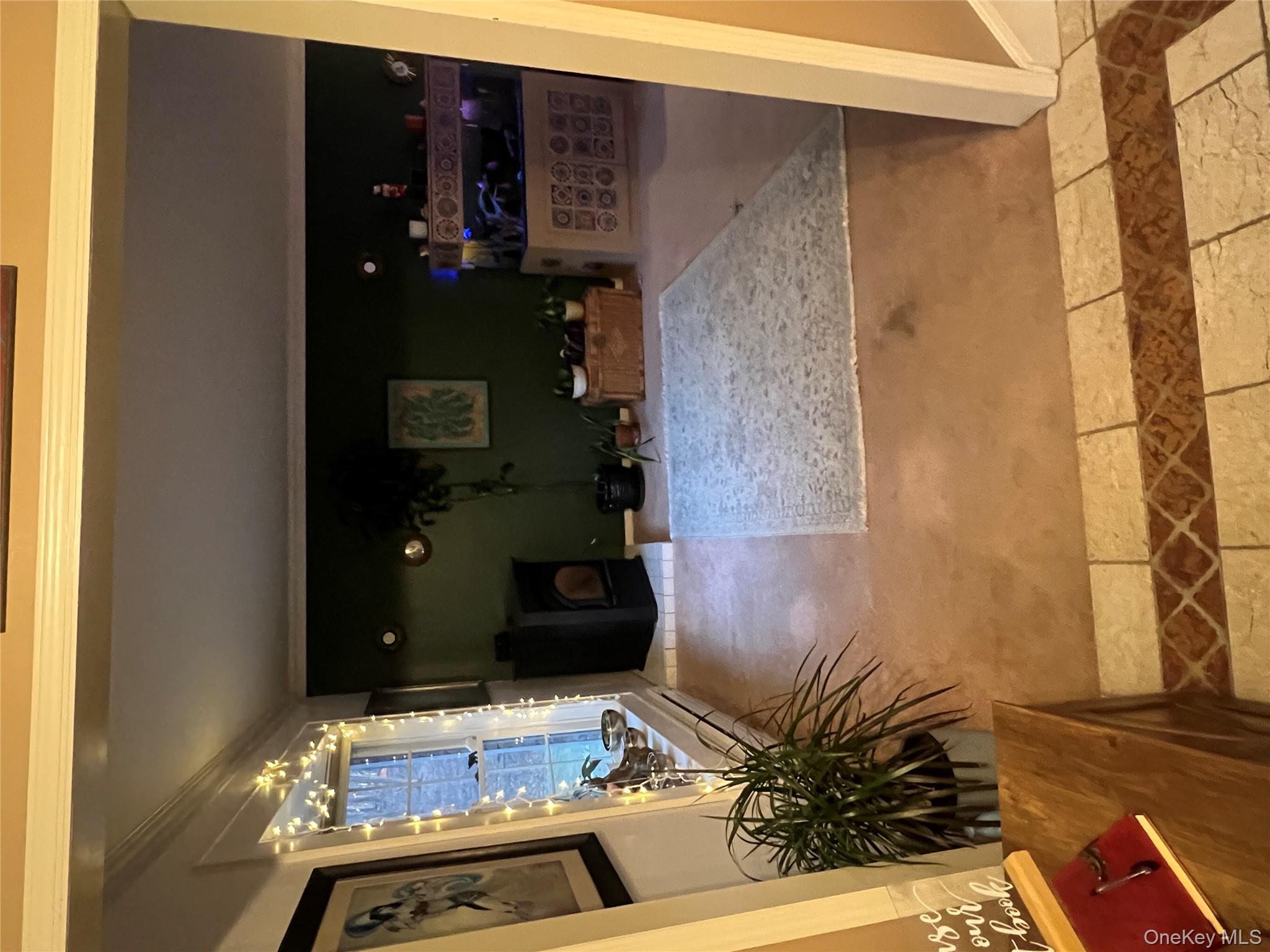 17 Birch Hill Road Putnam Valley, NY 10579 - Photo 13 of 24 a view of living room