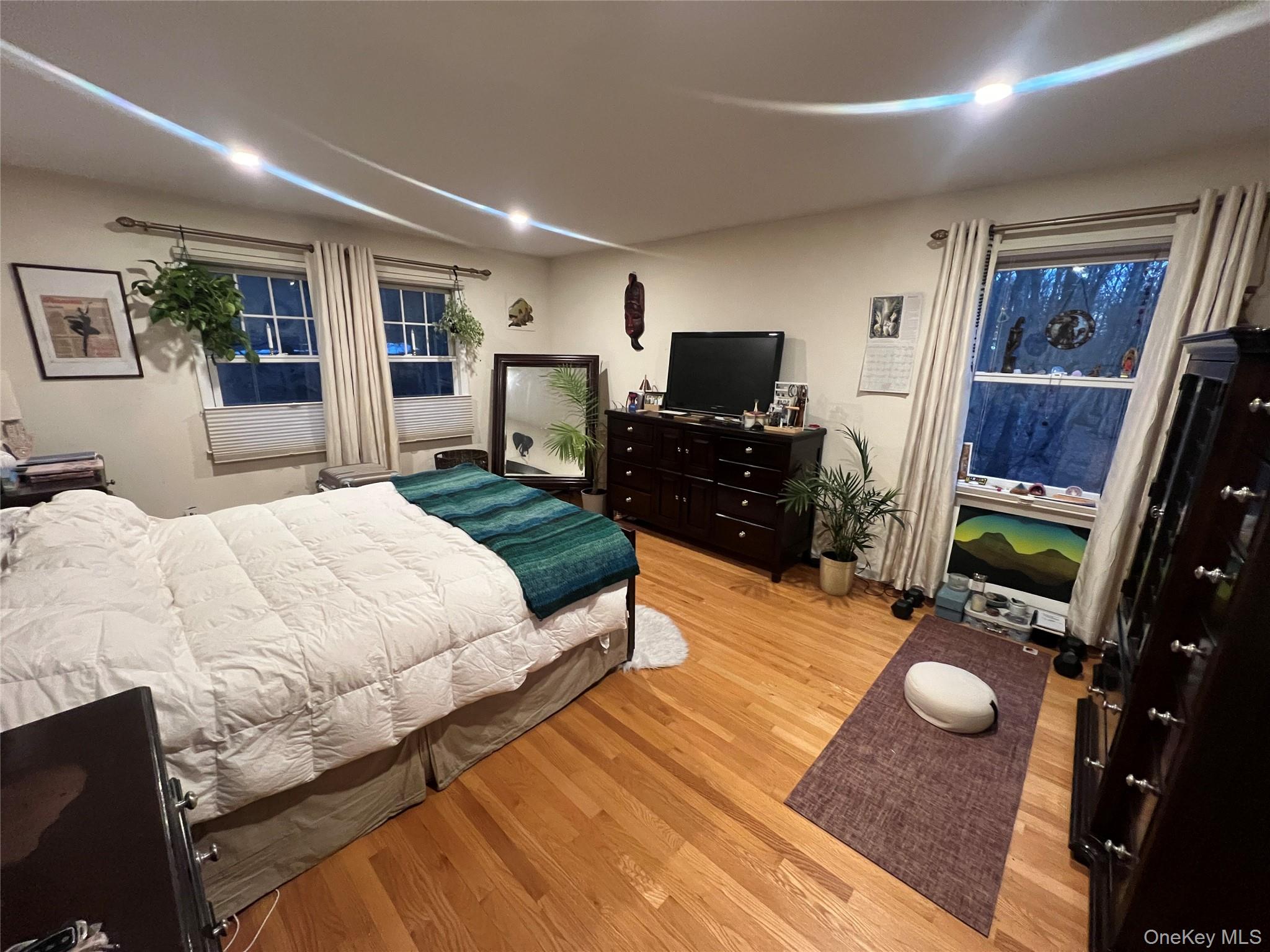 17 Birch Hill Road Putnam Valley, NY 10579 - Photo 18 of 24 a bedroom with a bed and furniture