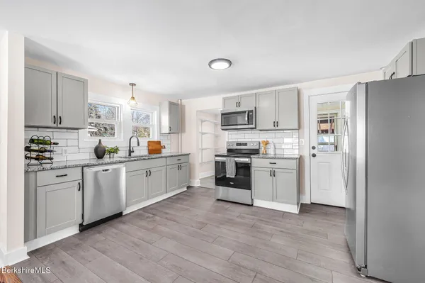 $284,900 | 40 Roland Street, Pittsfield, MA 01201