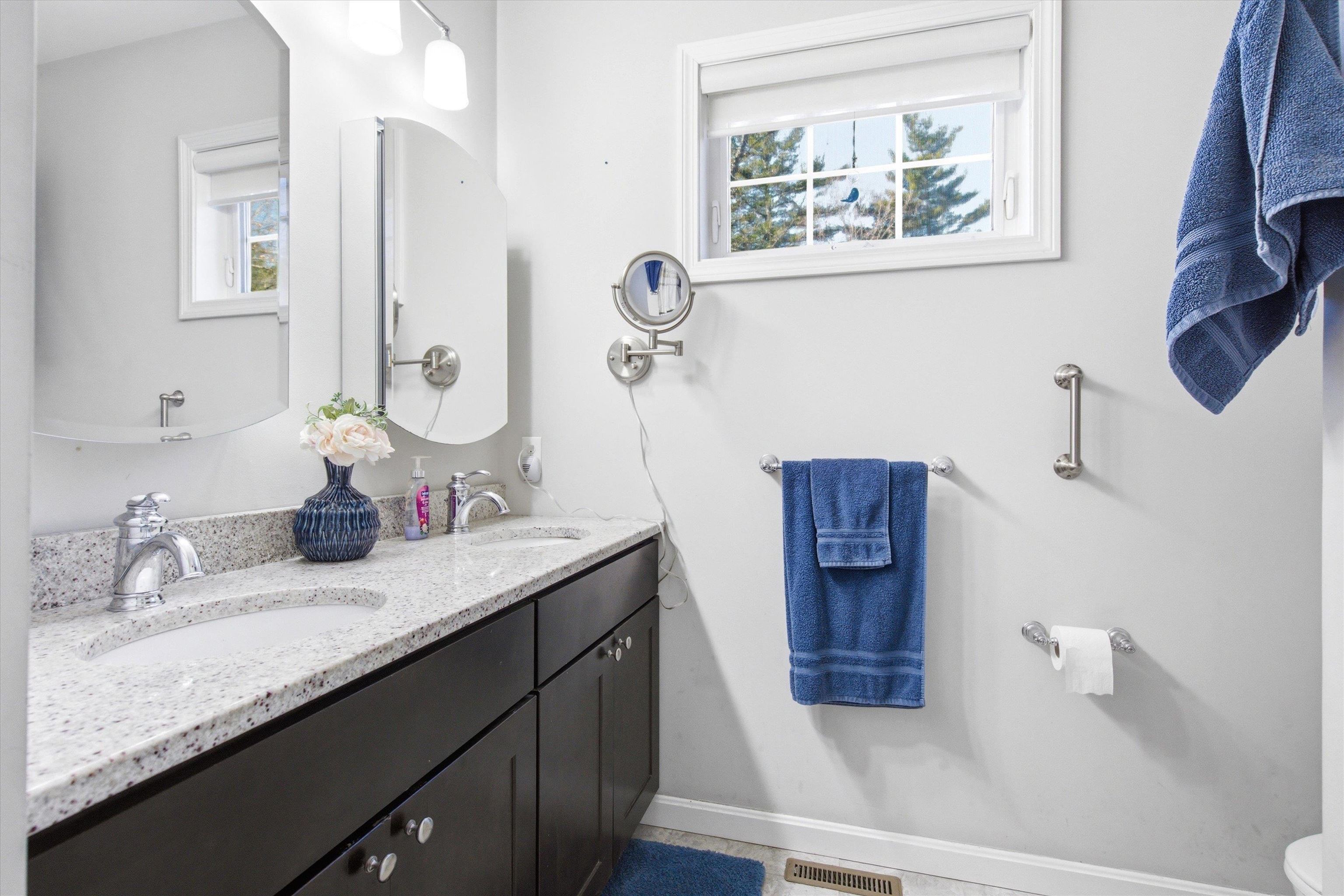 12 Rocky Hill Road Nottingham, NH 03290 - Photo 23 of 44