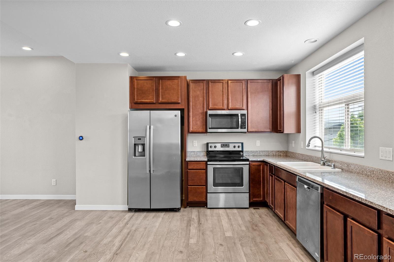 10137 Belvedere Loop Lone Tree, CO 80124 - Photo 11 of 37