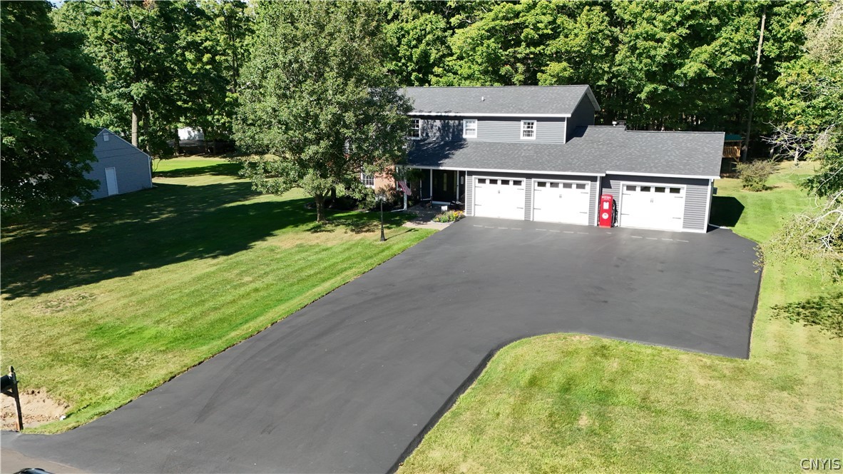 269 Higby Road New Hartford, NY 13413 - Photo 2 of 50 Gallery Image 2