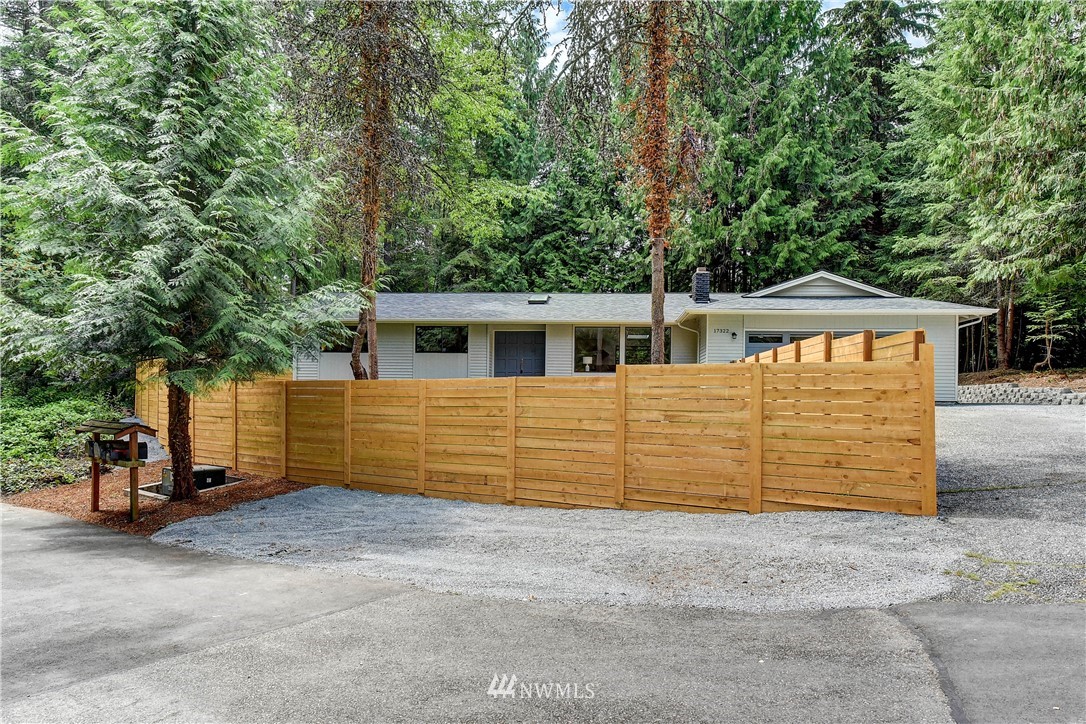 17322 Meadowdale Beach Road Edmonds, WA 98026 - Photo 21 of 26 Gallery Image 21