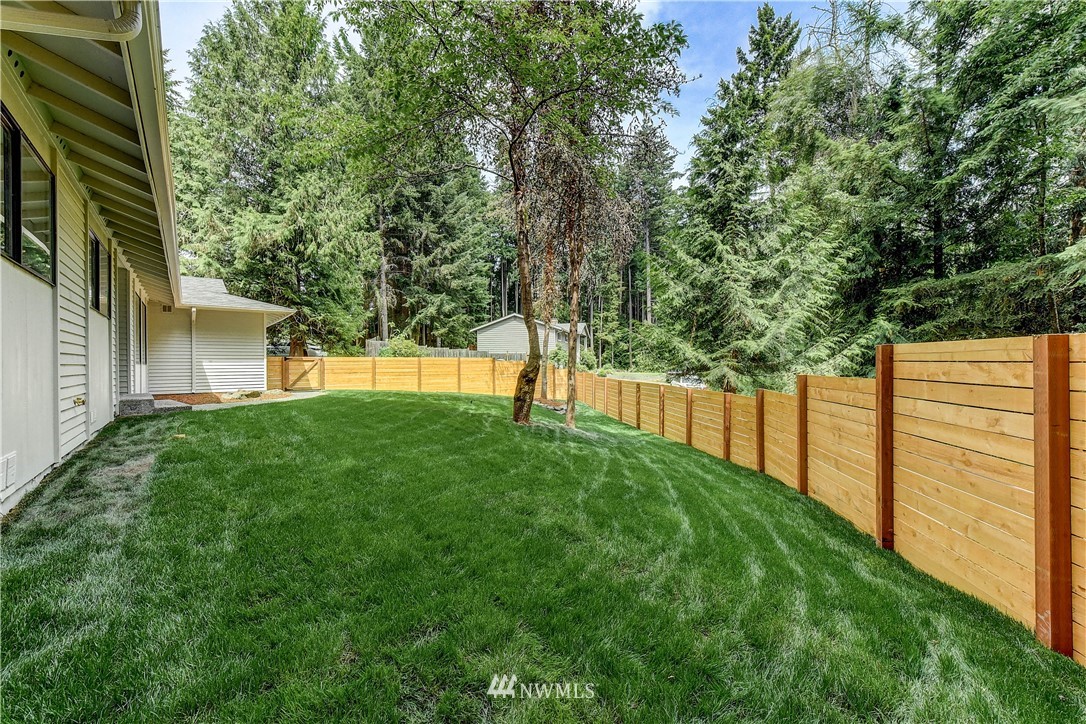 17322 Meadowdale Beach Road Edmonds, WA 98026 - Photo 23 of 26 Gallery Image 23