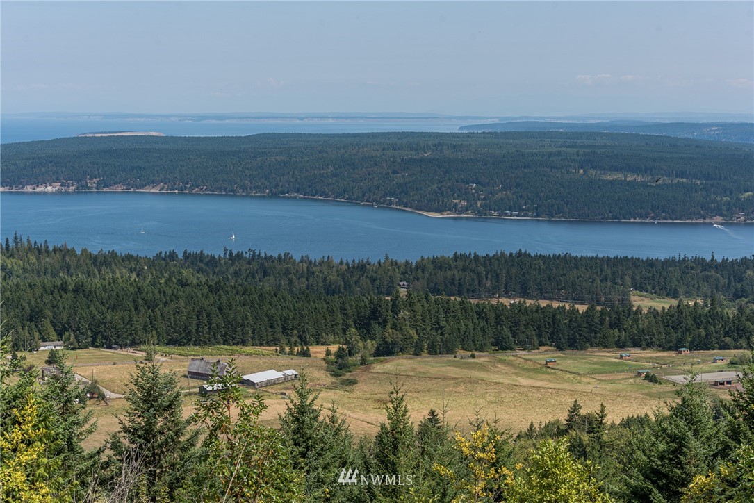999 Louella Heights Road Sequim, WA 98382 - Photo 2 of 30 Gallery Image 2
