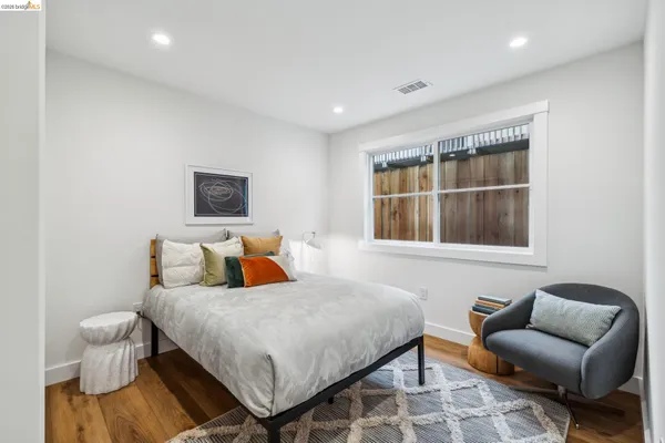 $1,750,000 | 667 Alcatraz Avenue, Oakland, CA 94609