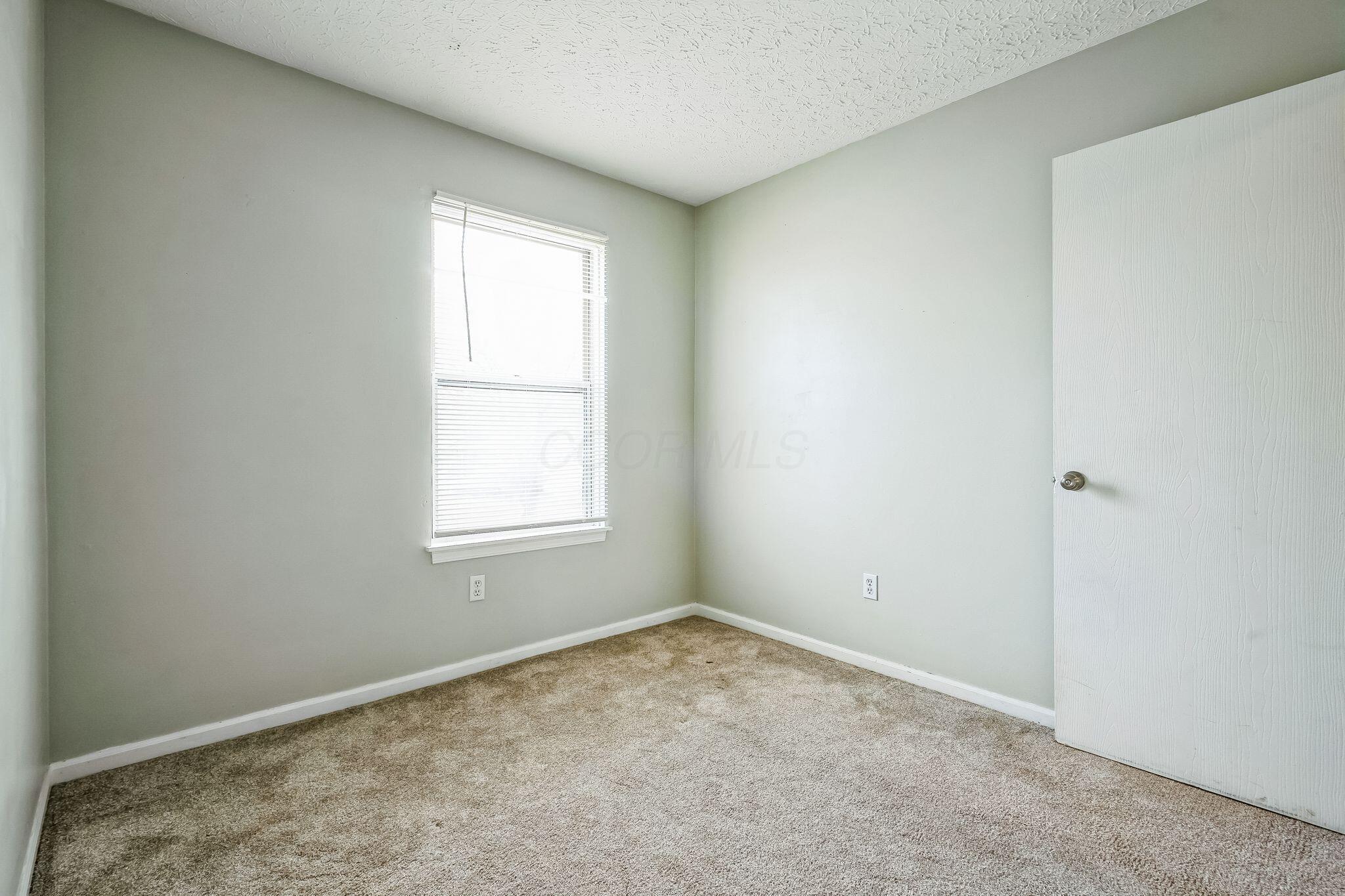 2789 Raphael Drive Columbus, OH 43232 - Photo 25 of 30 2789_Raphael_Dr_Columbus_OH_43232_USA-Ot