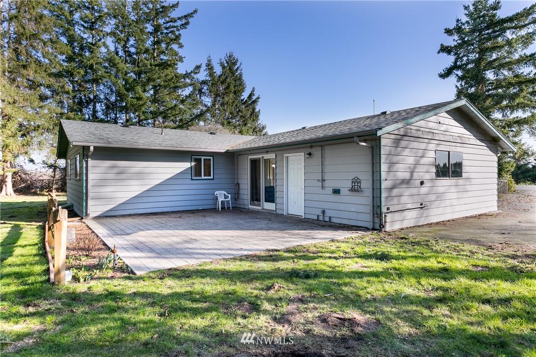 744 West Axton Road Bellingham, WA 98226 - Photo 1 of 23