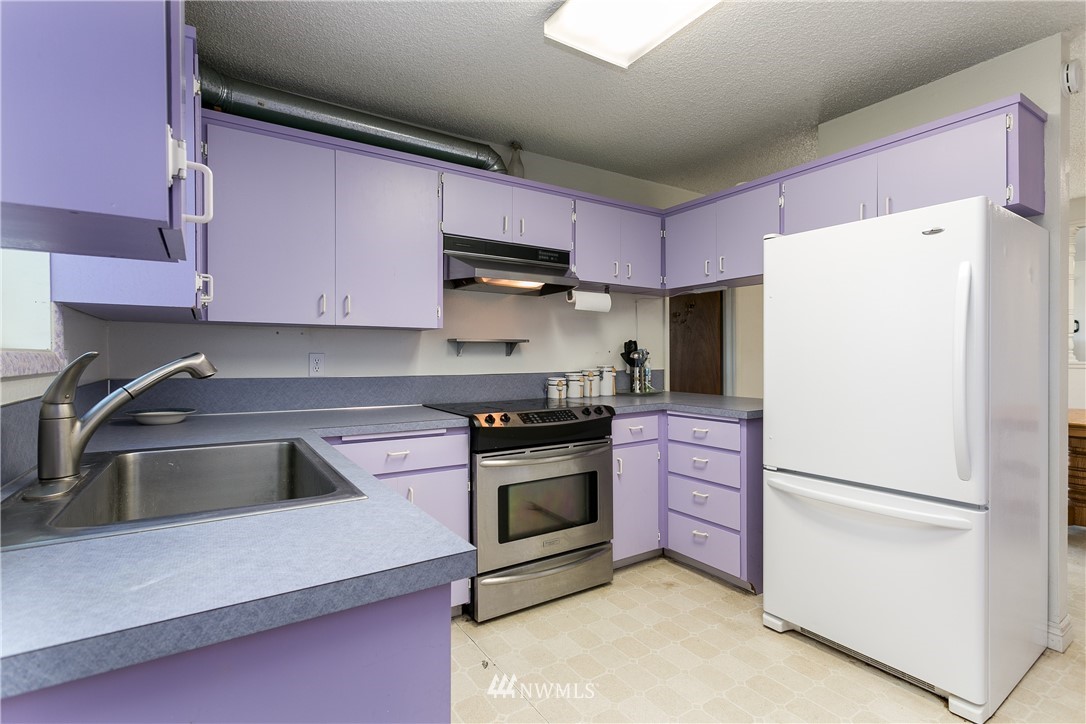 744 West Axton Road Bellingham, WA 98226 - Photo 14 of 23