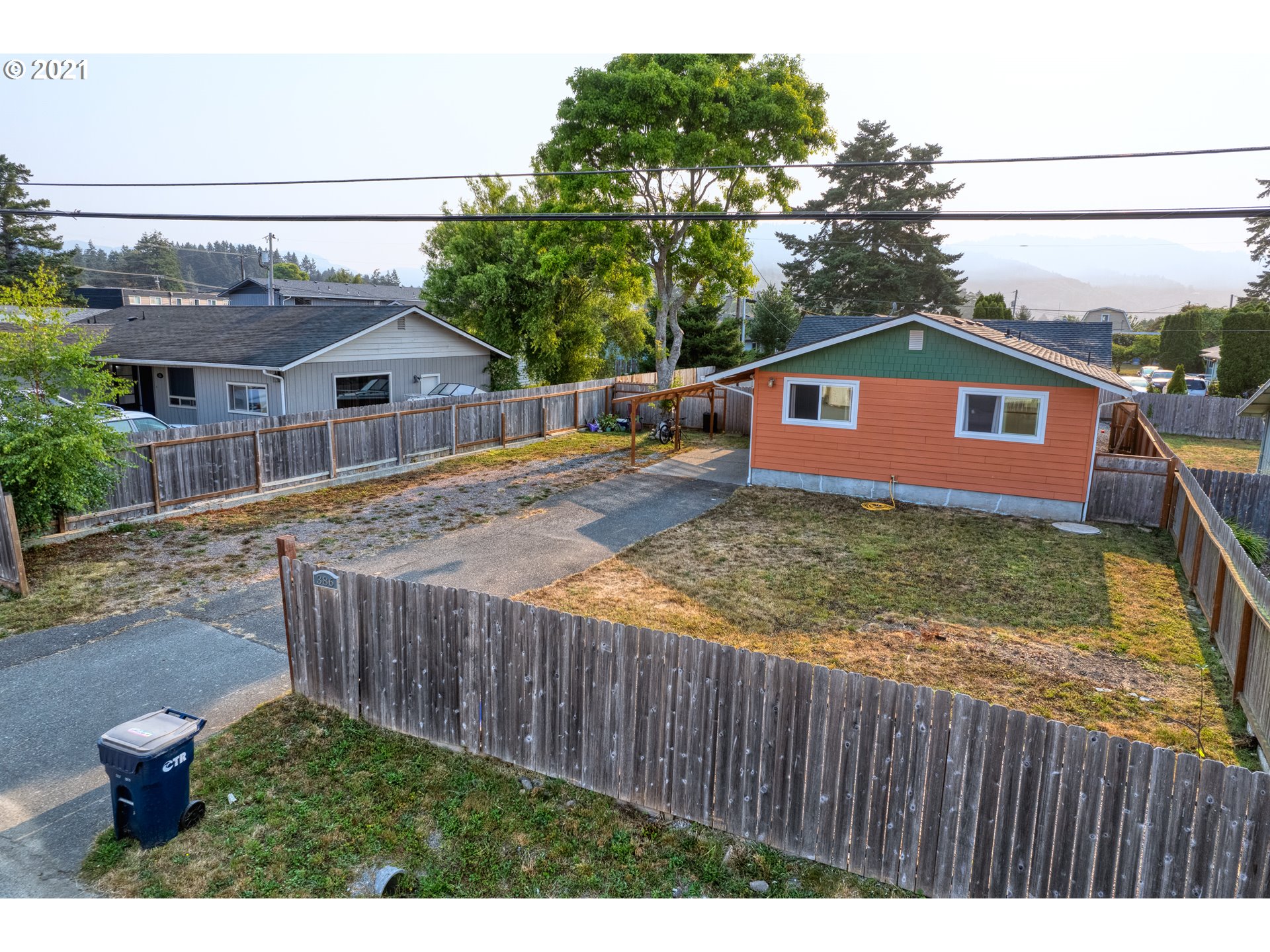 386 Tanbark Road Brookings, OR 97415 - Photo 2 of 15 Gallery Image 2