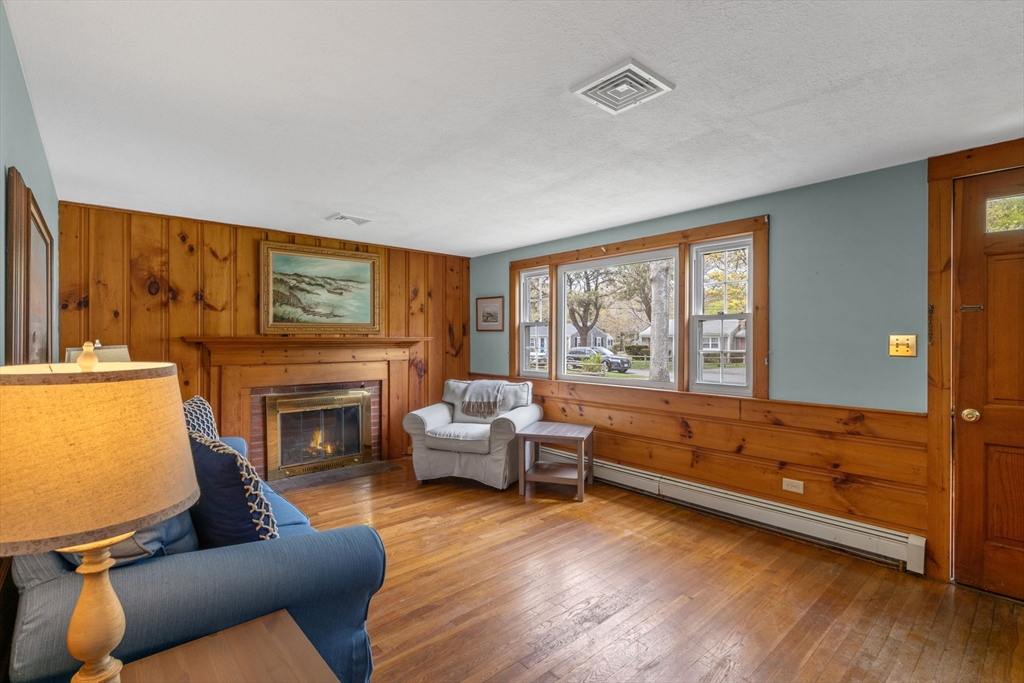 15 Squanto Road Yarmouth, MA 02664 - Photo 11 of 32