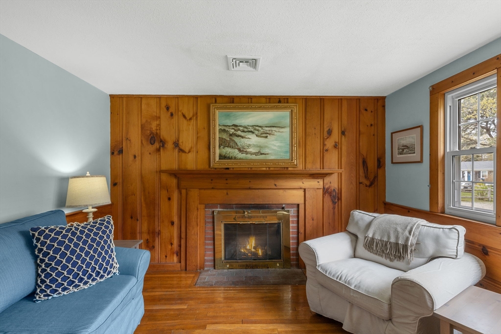 15 Squanto Road Yarmouth, MA 02664 - Photo 14 of 32
