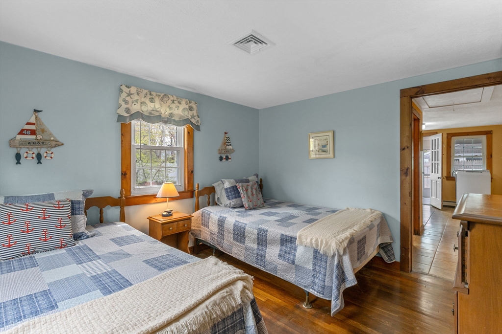 15 Squanto Road Yarmouth, MA 02664 - Photo 18 of 32