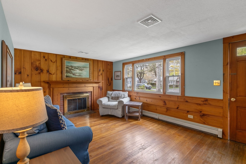 15 Squanto Road Yarmouth, MA 02664 - Photo 10 of 32