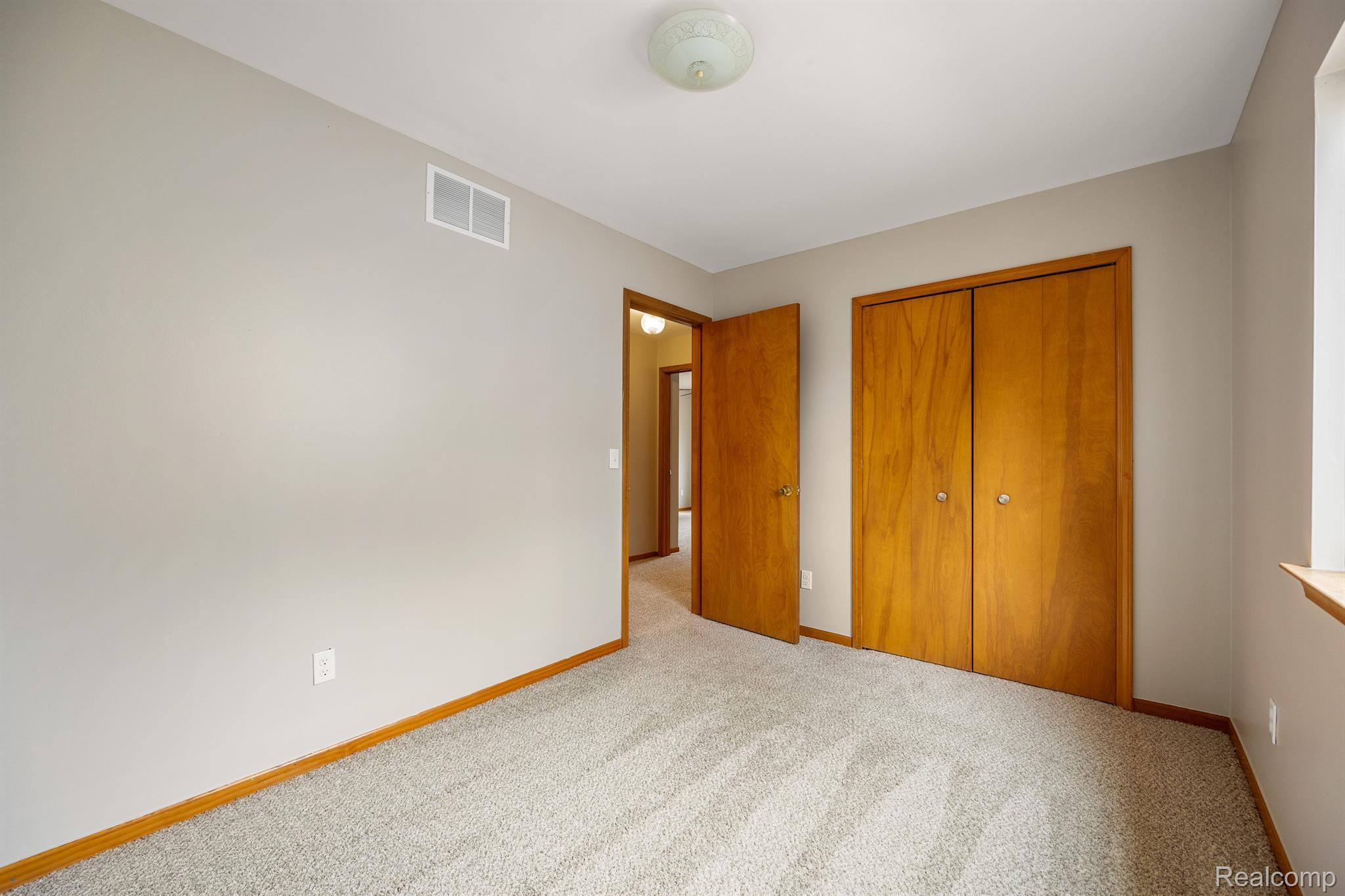 9307 Maple Road Algonac, MI 48001 - Photo 16 of 23 Gallery Image 16