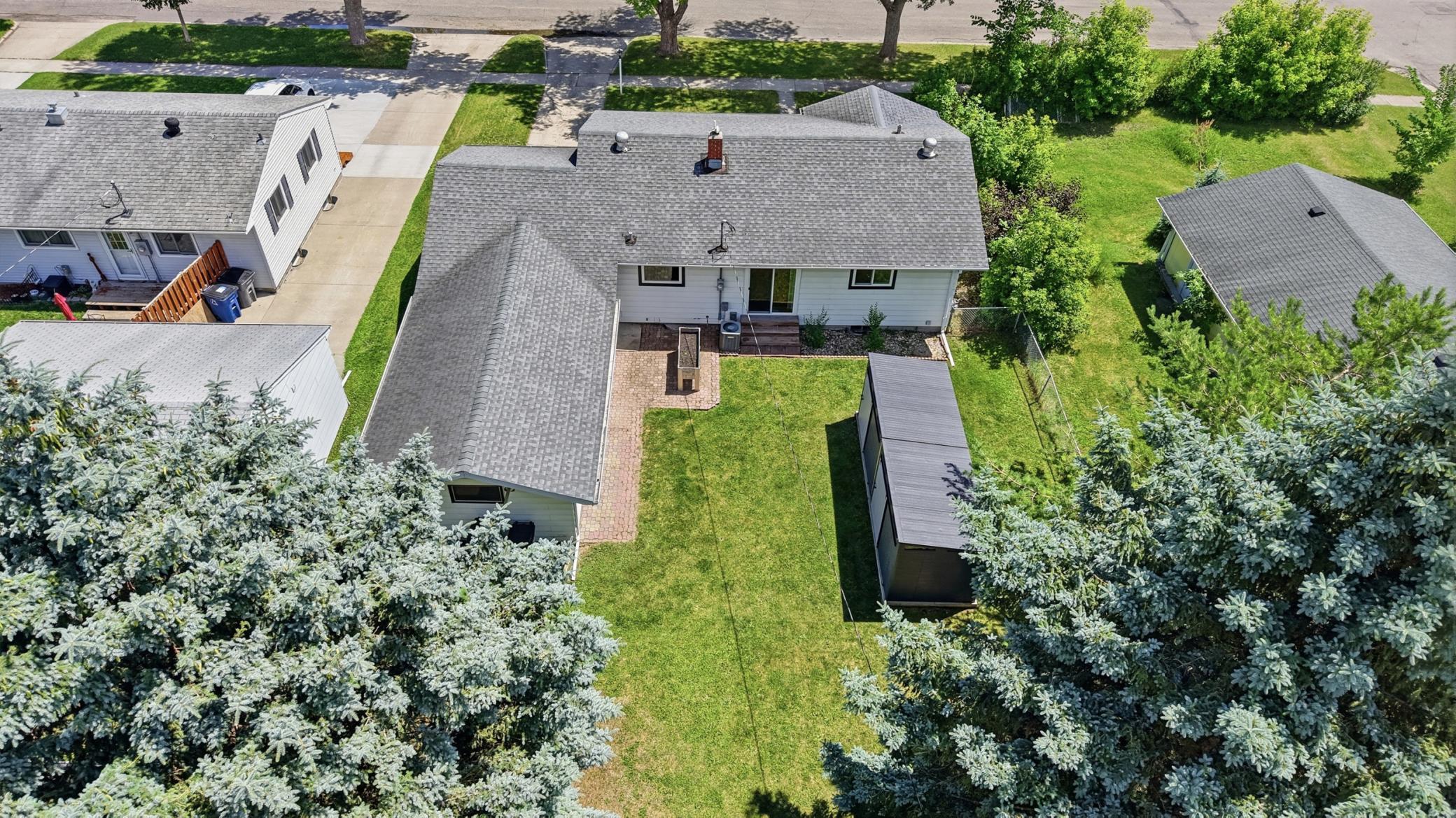 809 19th Street North Moorhead, MN 56560 - Photo 31 of 38