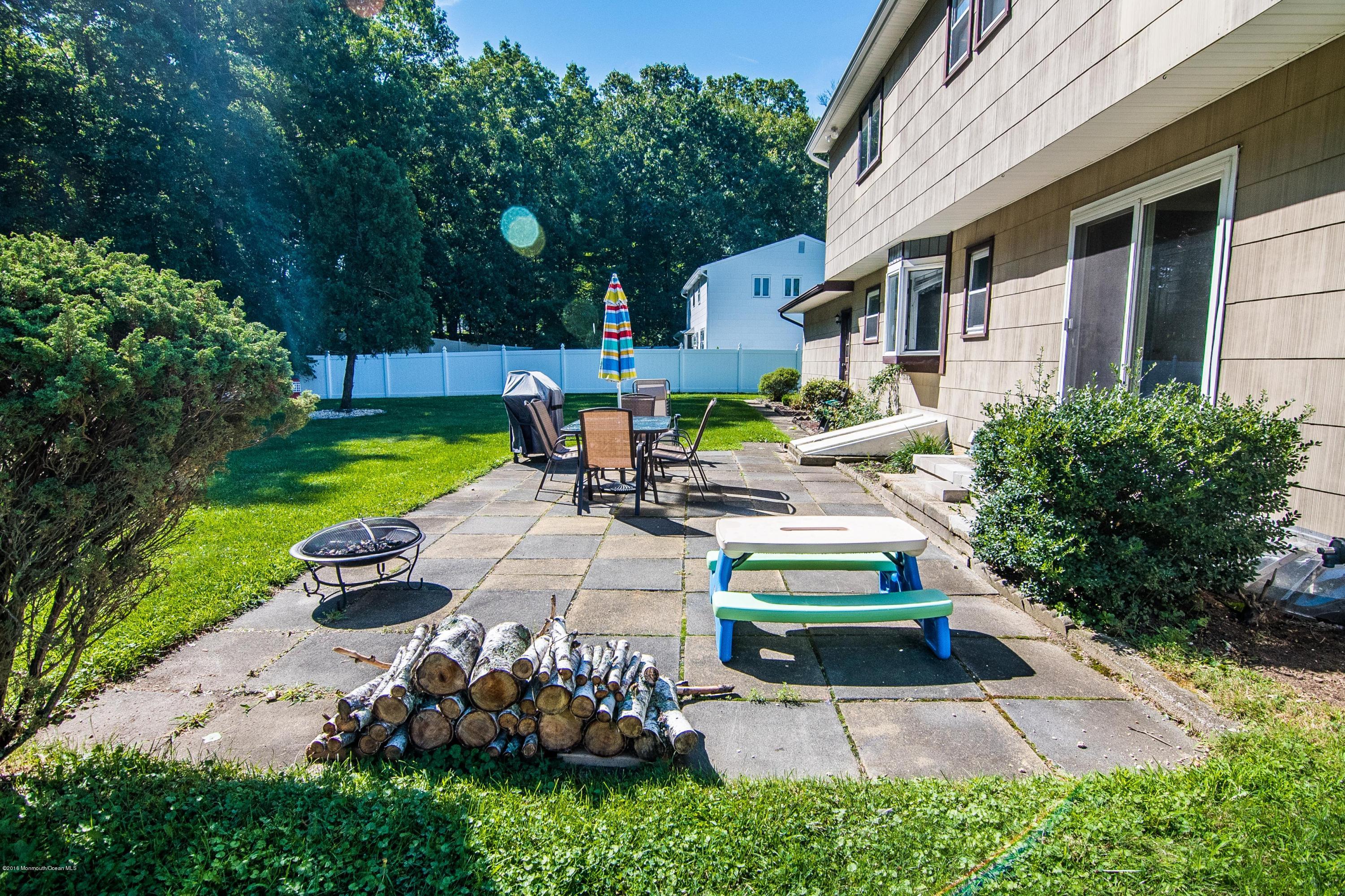 43 Prince William Road Morganville, NJ 07751 - Photo 14 of 76 DSC_9608