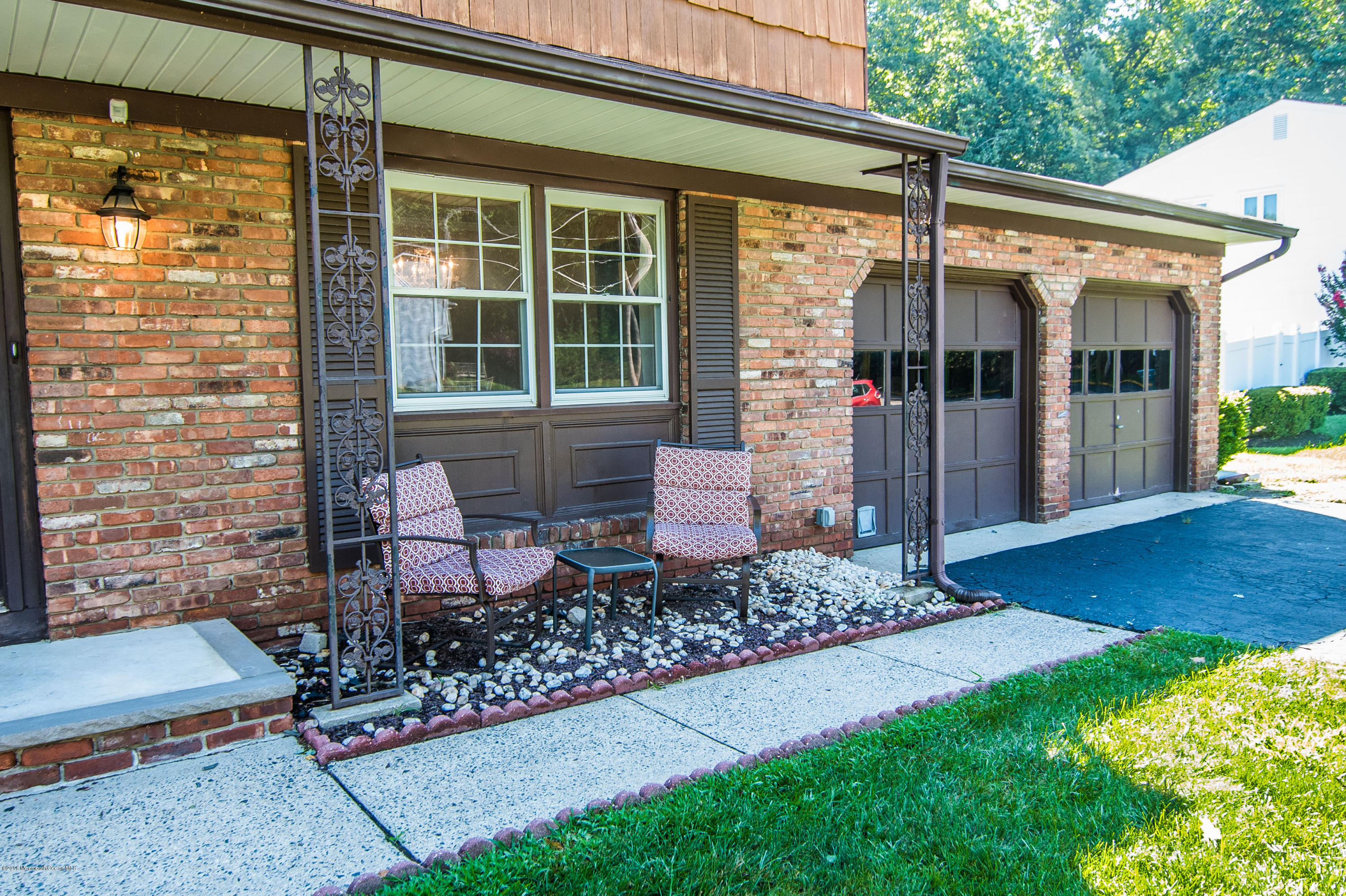 43 Prince William Road Morganville, NJ 07751 - Photo 8 of 76 DSC_9576