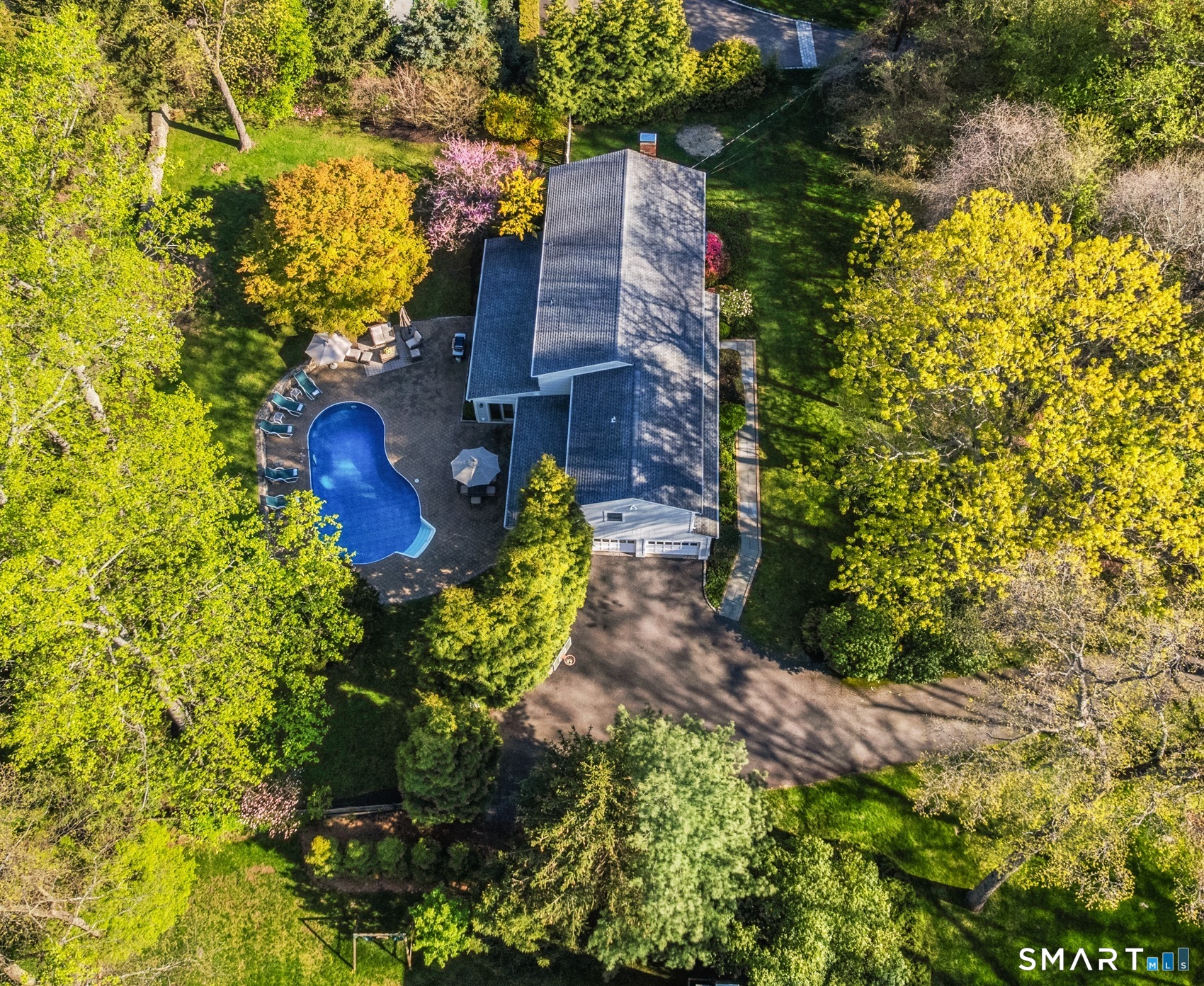 24 Burr School Road Westport, CT 06880 - Photo 38 of 40 Side aerial view