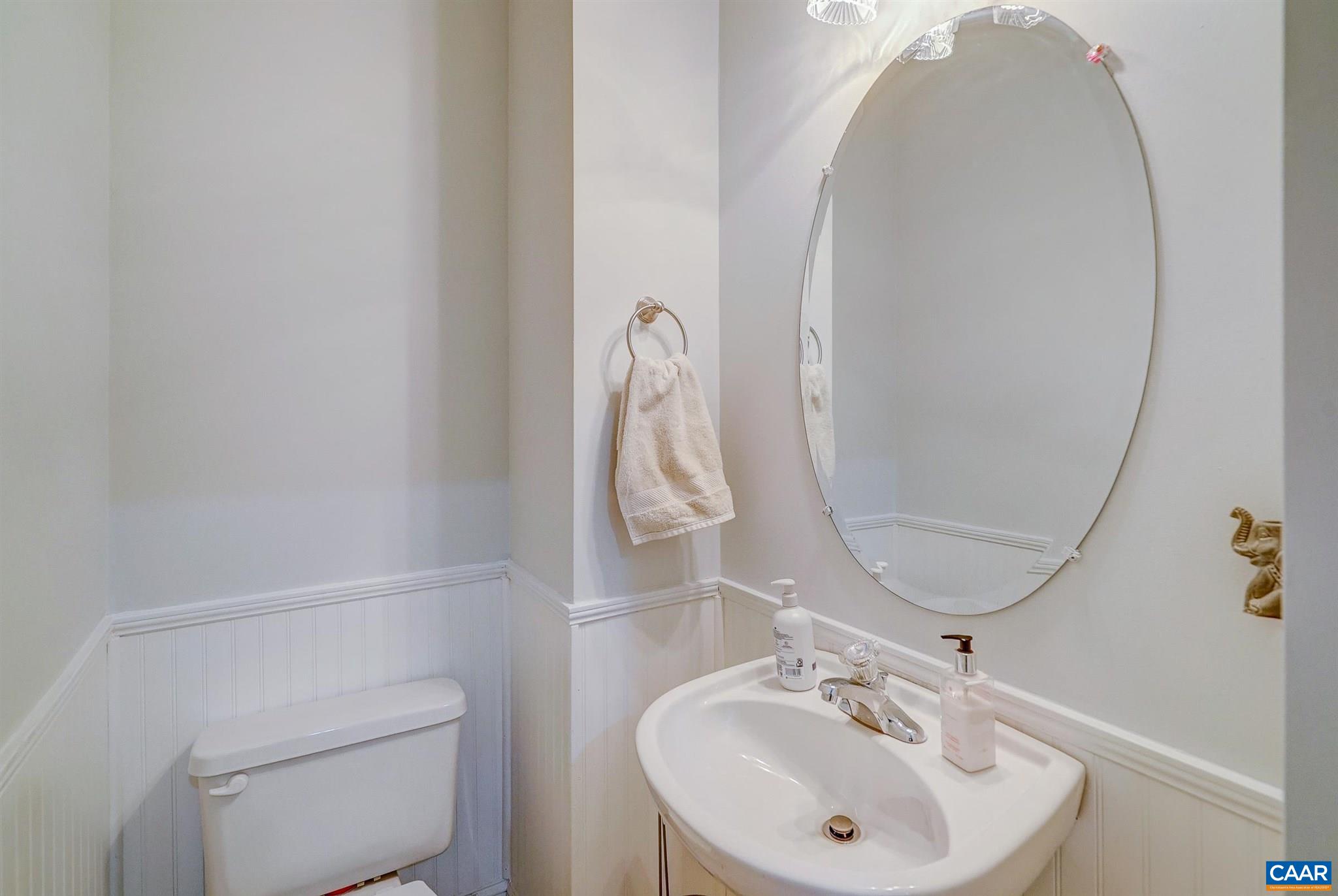 1105 Druid Avenue, Unit R Charlottesville, VA 22902 - Photo 12 of 47 Gallery Image 12