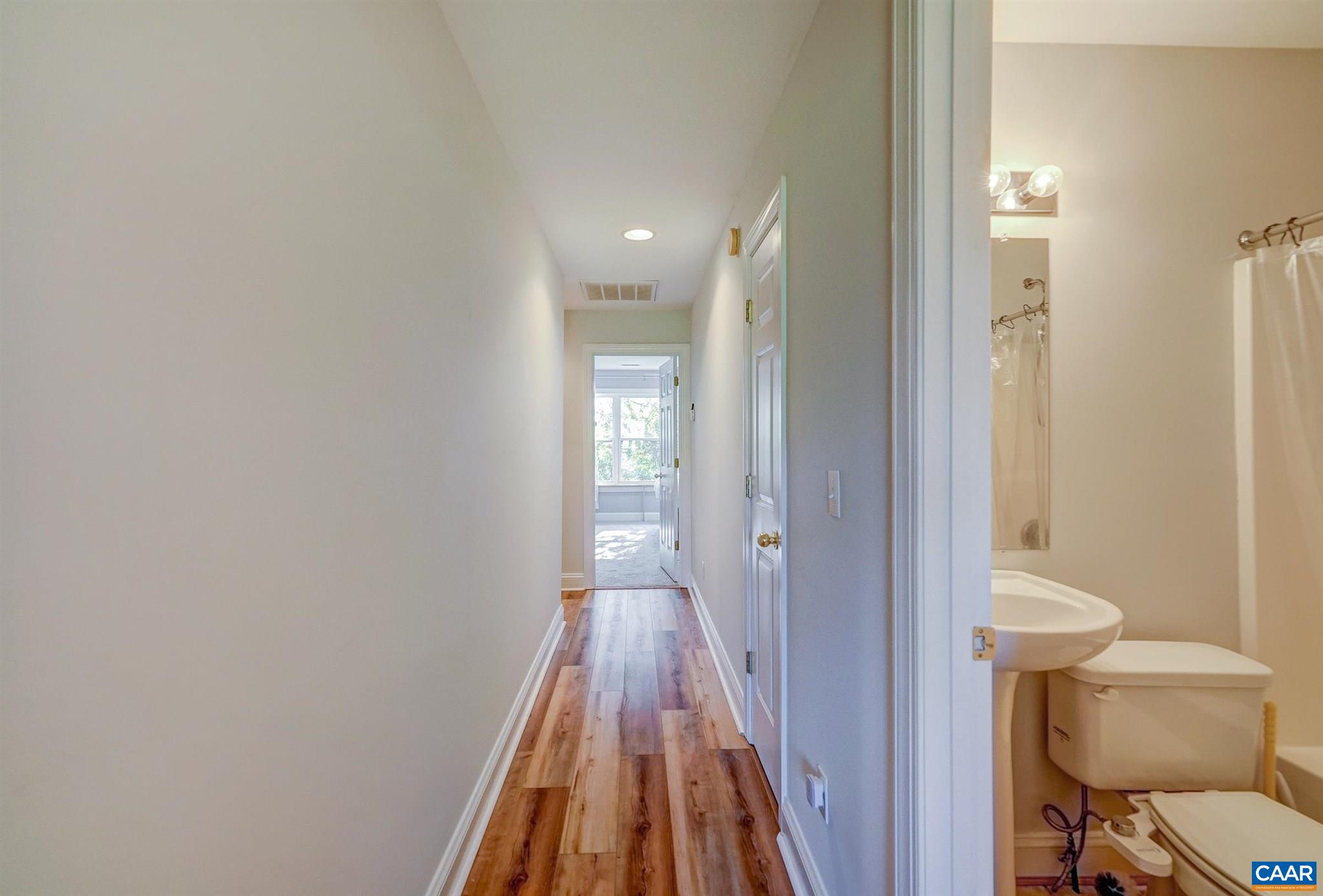 1105 Druid Avenue, Unit R Charlottesville, VA 22902 - Photo 19 of 47 Gallery Image 19