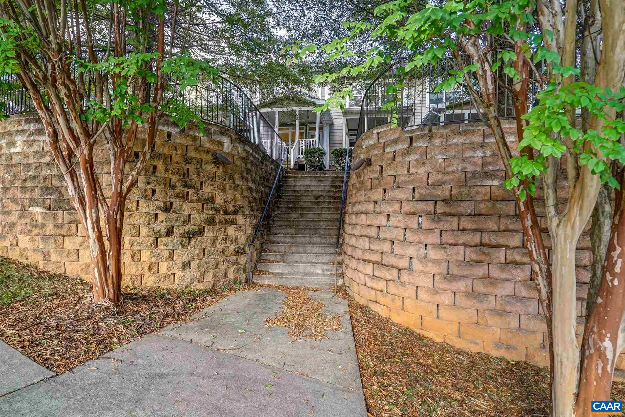 1105 Druid Avenue, Unit R Charlottesville, VA 22902 - Photo 32 of 47 Gallery Image 32