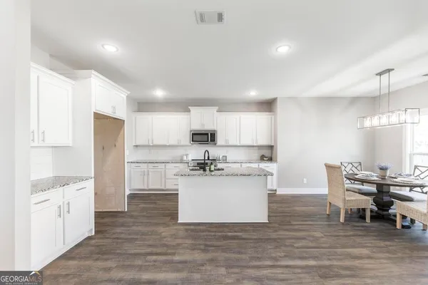 $350,000 | 107 River Ridge Drive, Hawkinsville, GA 31036