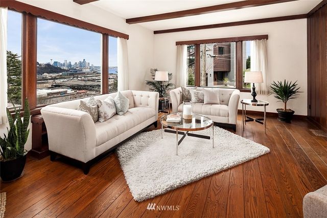 $875,000 | 2362 West Howe Street, Seattle, WA 98199