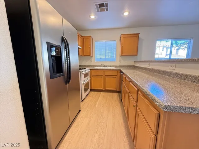 $1,398 | 4098 Asante Cove Street, Las Vegas, NV 89115