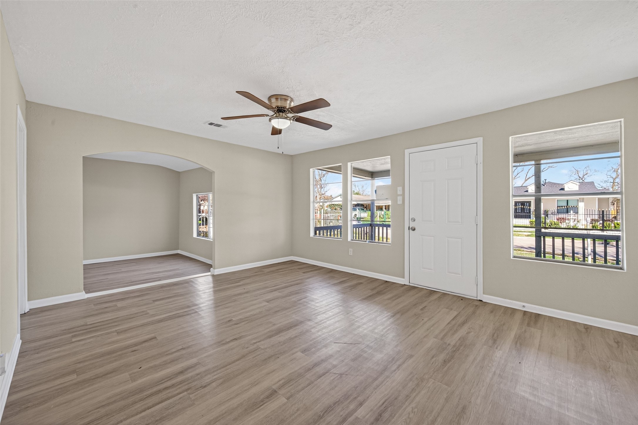 4626 Dewberry Street Houston, TX 77021 - Photo 11 of 44