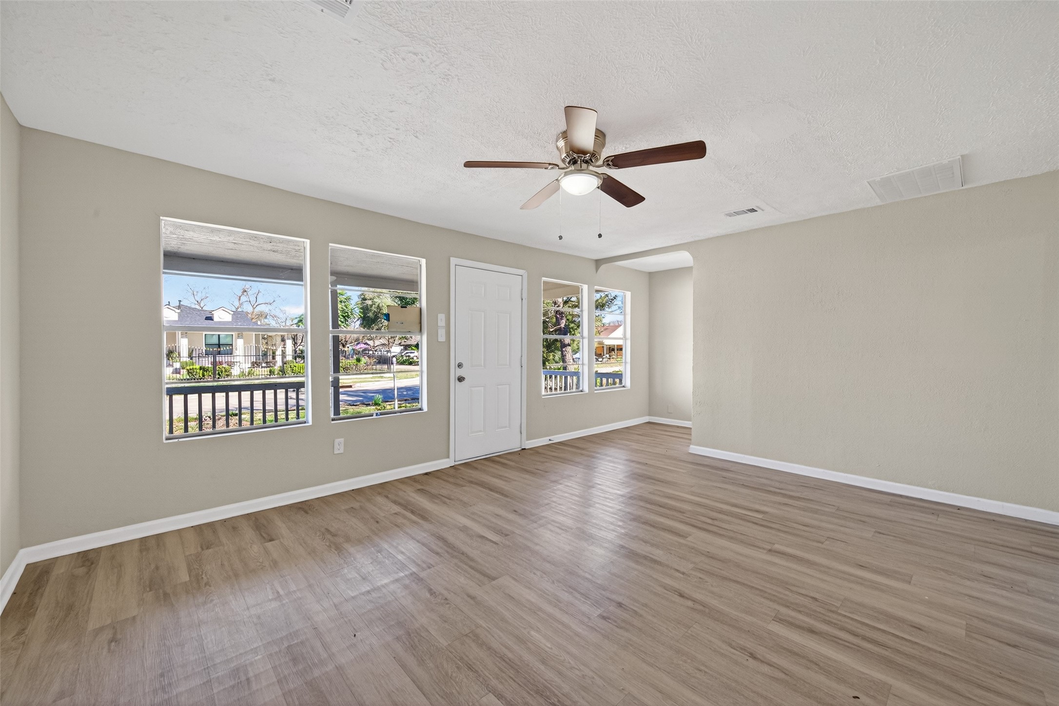 4626 Dewberry Street Houston, TX 77021 - Photo 12 of 44