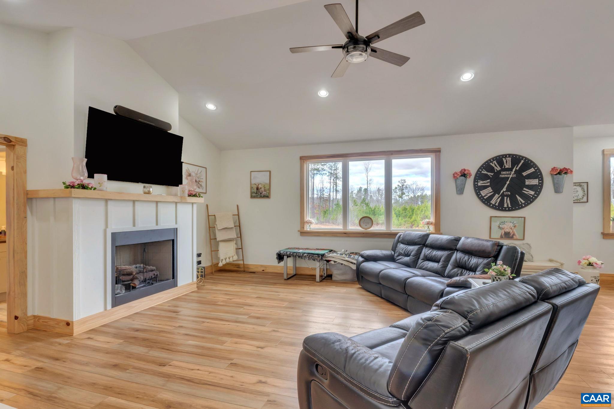 1487 Transco Road Scottsville, VA 24590 - Photo 3 of 31 Gallery Image 3