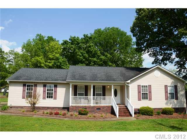 412 West Rice Street Landis, NC 28088 - Photo 1 of 16 Gallery Image 1