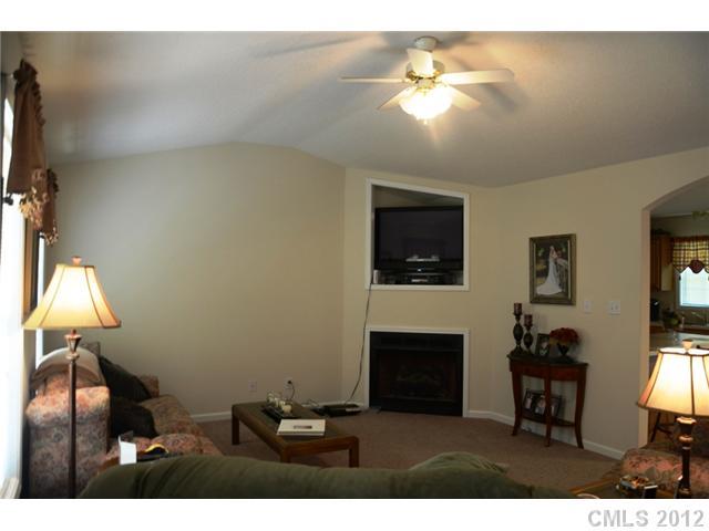 412 West Rice Street Landis, NC 28088 - Photo 3 of 16 Gallery Image 3