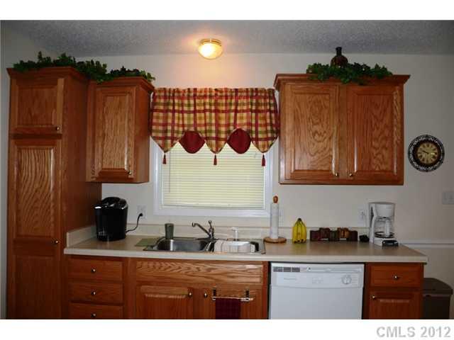 412 West Rice Street Landis, NC 28088 - Photo 7 of 16 Gallery Image 7