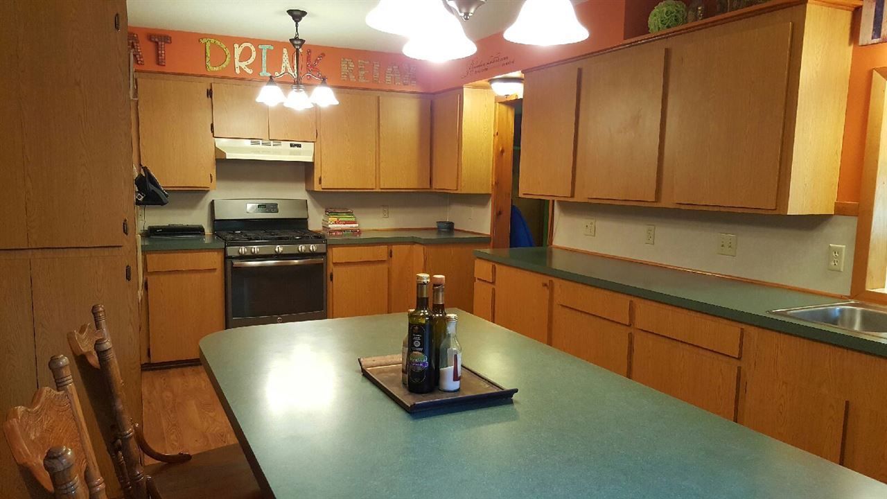 1077 South Dickenson Road Shepherd, MI 48883 - Photo 63 of 94 1823866-62.JPG