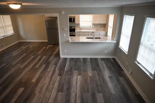 $2,250 | 3990 Highway 92, Acworth, GA 30102